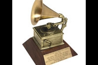 Grammy удивляет