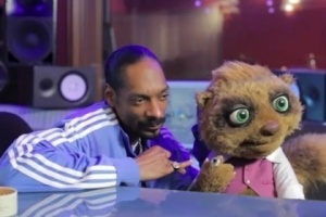 Snoop Dogg и говорящая кукла (видео)